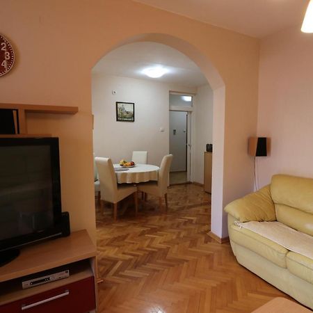 Apartment Nina Kotor Luaran gambar