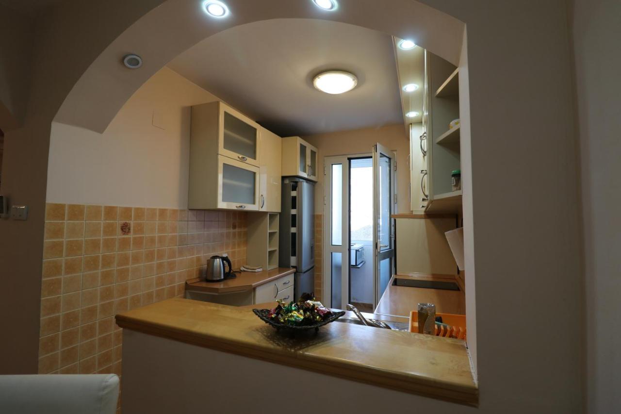 Apartment Nina Kotor Luaran gambar