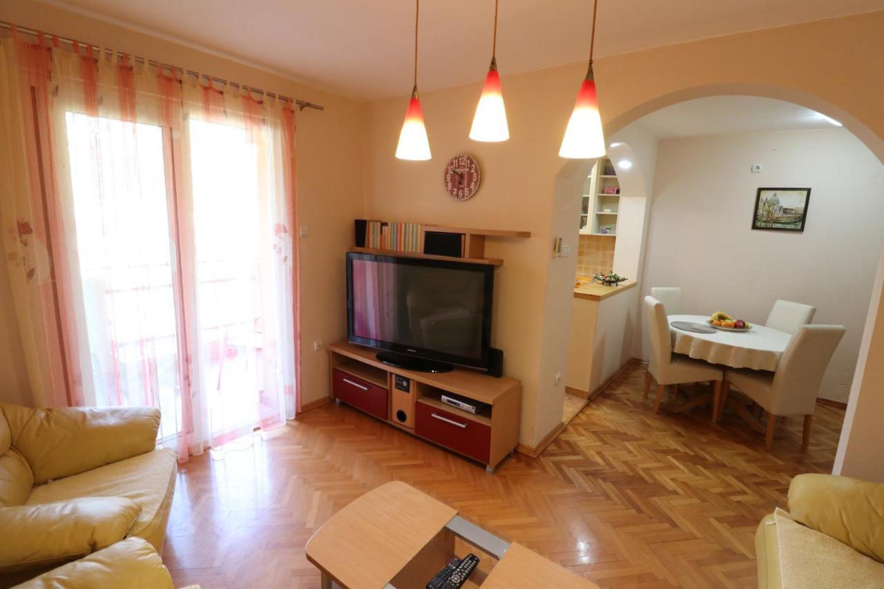 Apartment Nina Kotor Luaran gambar