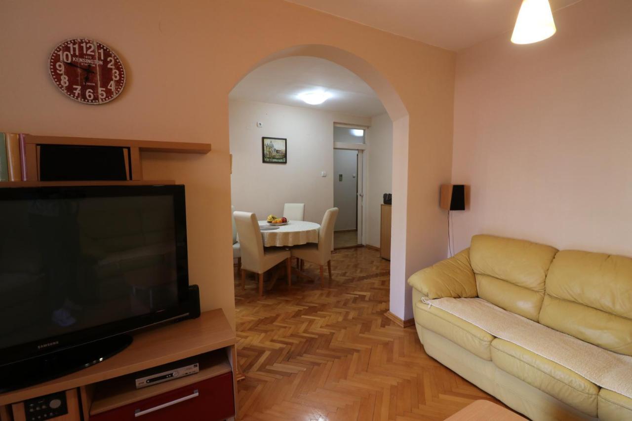 Apartment Nina Kotor Luaran gambar