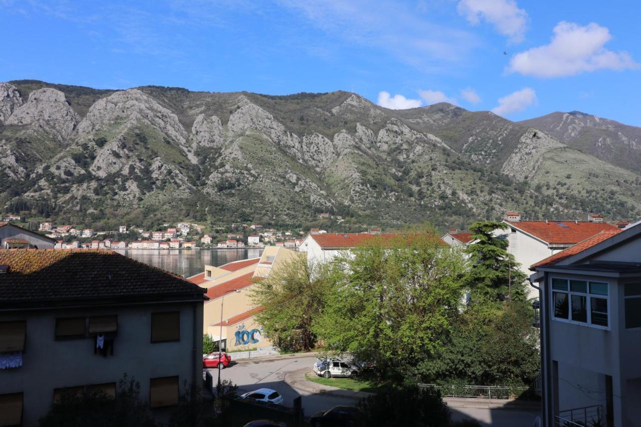 Apartment Nina Kotor Luaran gambar