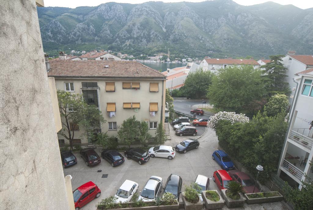 Apartment Nina Kotor Luaran gambar