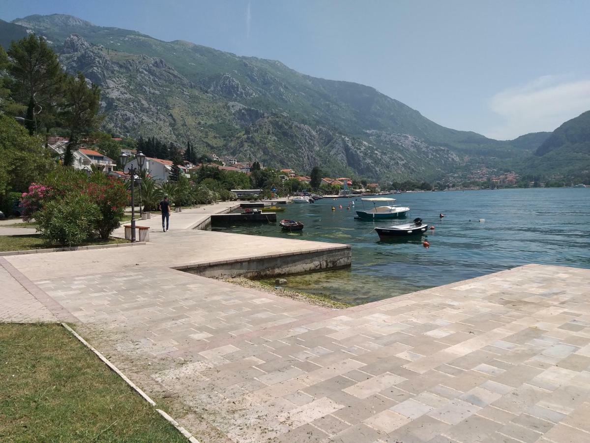 Apartment Nina Kotor Luaran gambar