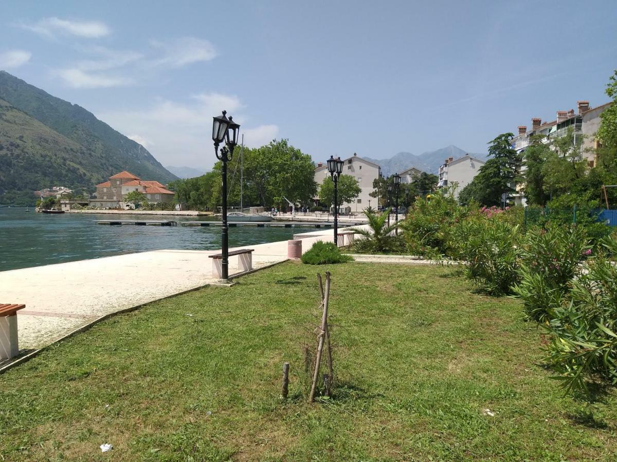 Apartment Nina Kotor Luaran gambar